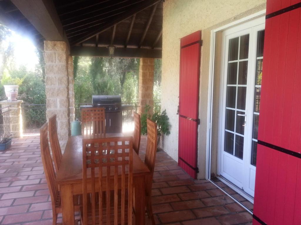 La Combe Joseph Bed & Breakfast Remoulins Luaran gambar