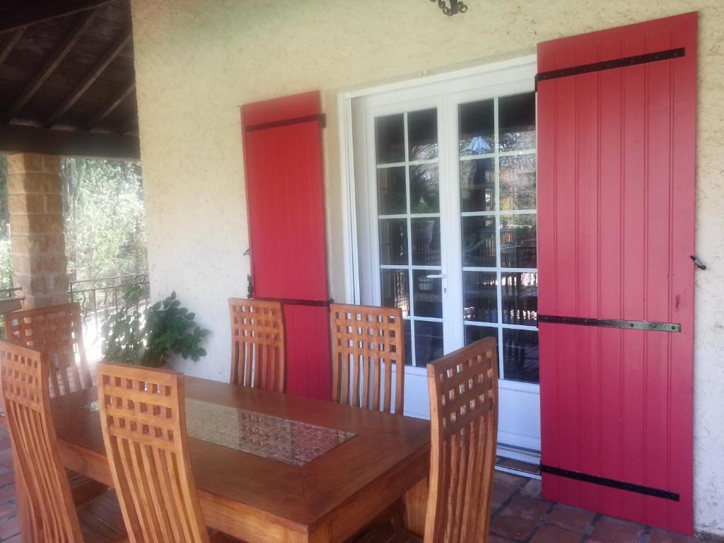 La Combe Joseph Bed & Breakfast Remoulins Luaran gambar